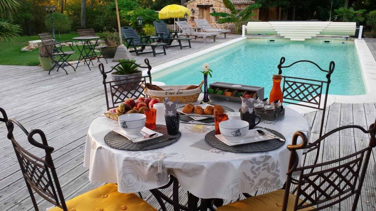 Le Jardin Des Selves Bed and Breakfast Draguignan Buitenkant foto