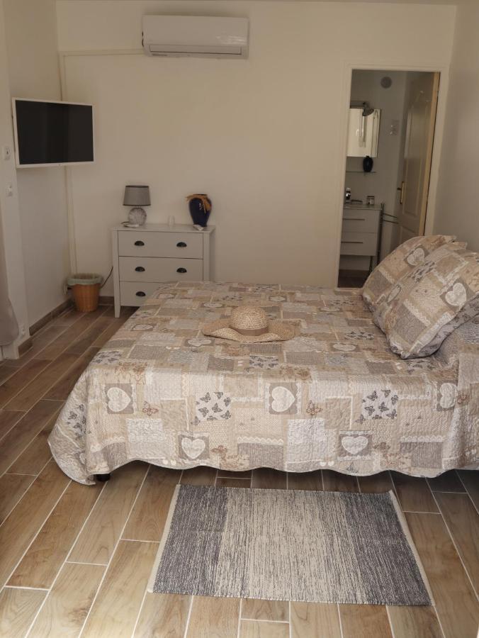 Le Jardin Des Selves Bed and Breakfast Draguignan Buitenkant foto
